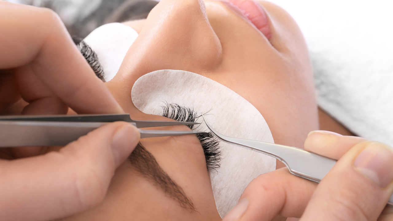 Extensiones de pestañas